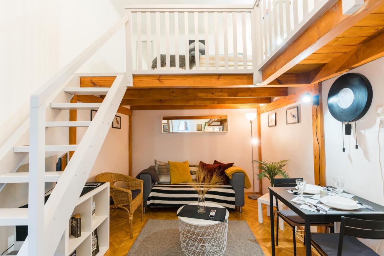 Lovely Little Loft Studio In The Heart Of Budapest Bagian luar foto